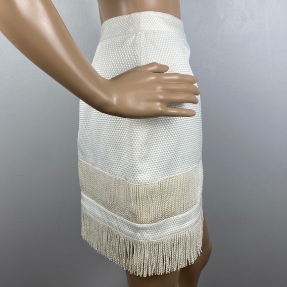 NEW SASS & BIDE IVORY FRINGE MINI SKIRT - Picture 4 of 8